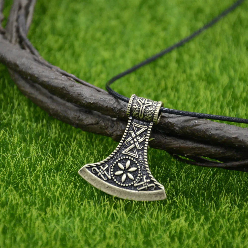Slavic Perun Axe Kolovrat Pendant Runic Rune ALGIZ Talisman Pagan Scan